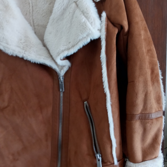 PULL BEAR COAT - Picture 9 of 9